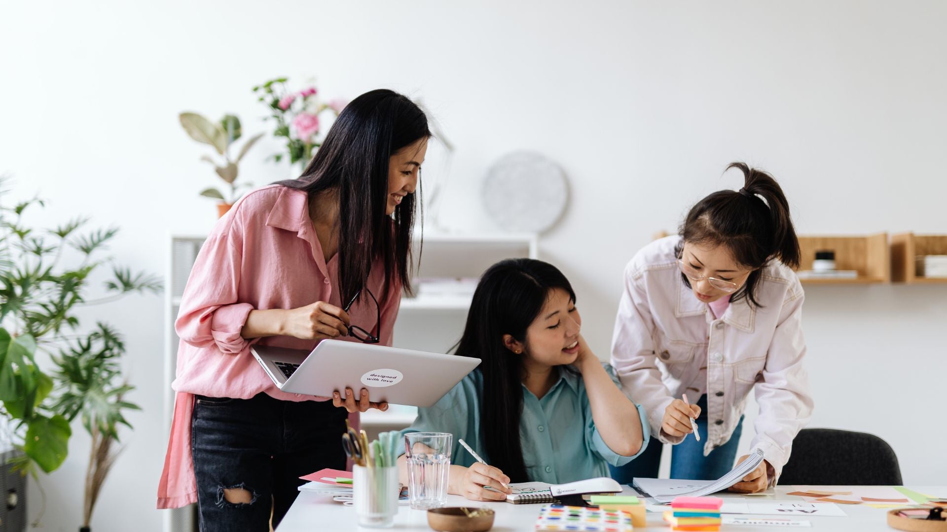 Bí quyết tập luyện và chế độ ăn uống để thích nghi với những thay đổi nội tiết tố