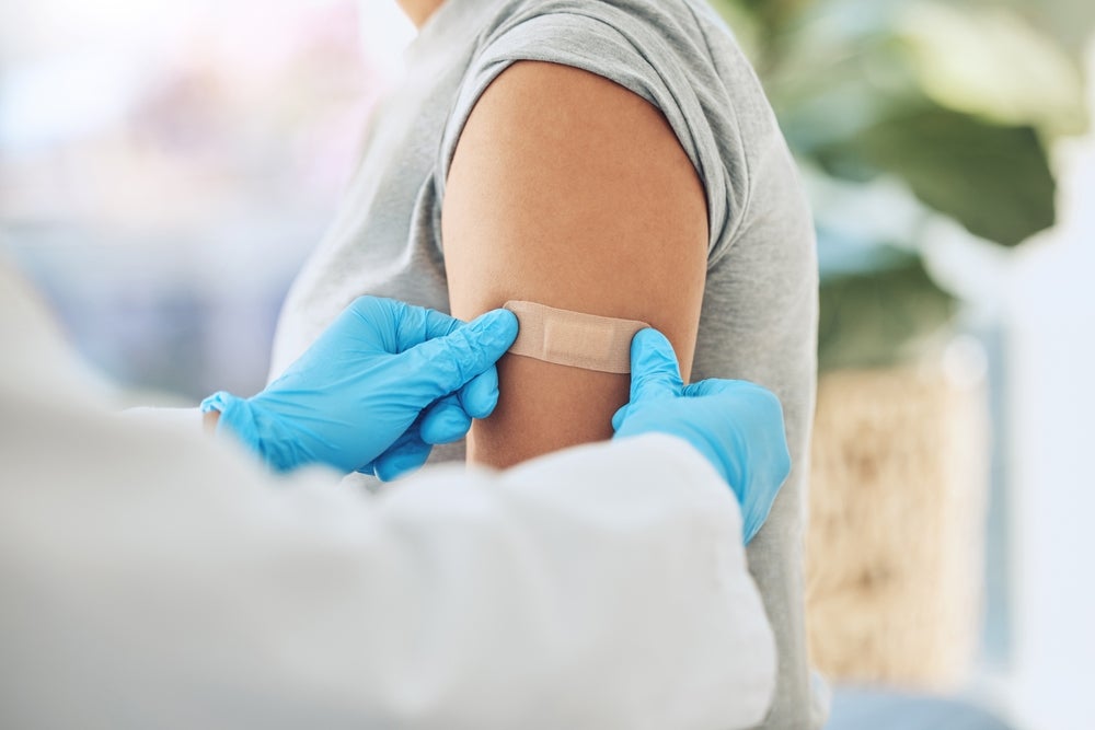 Tiêm vắc xin cúm giảm nguy cơ bệnh tiến triển nặng ở người bệnh tim
