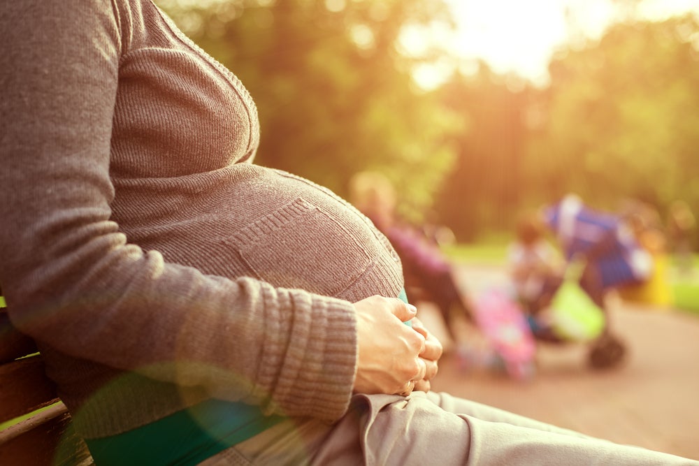 Ba tháng cuối thai kỳ là thời điểm bụng của thai phụ trở nên nặng nề