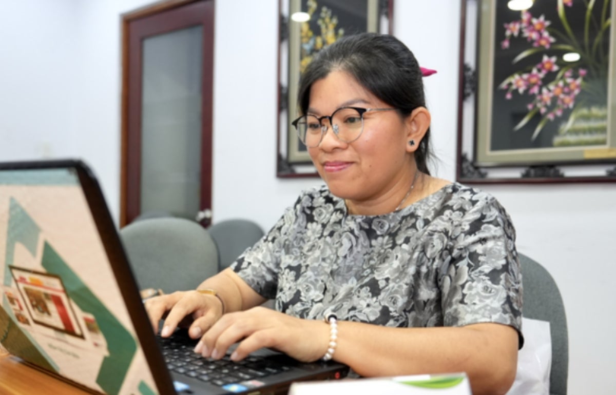 Bác sĩ Trịnh Nhựt Thư Hương