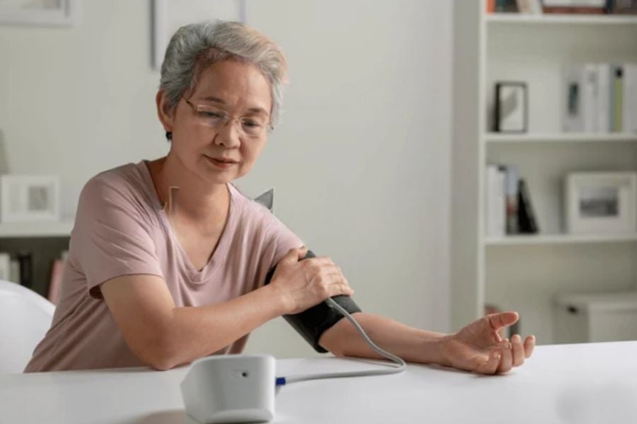 Đo huyết áp và theo dõi huyết áp tại nhà